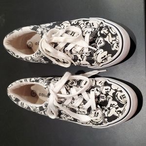 Disney Classic Mickey Mouse Black and White Tennis Shoes - Sz 6